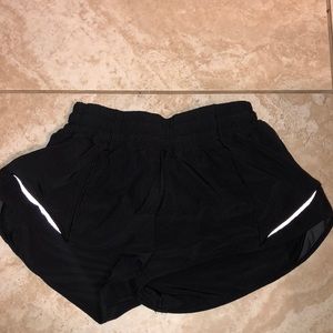 BLACK LULULEMON SIZE:4 REG (WORN TWICE)